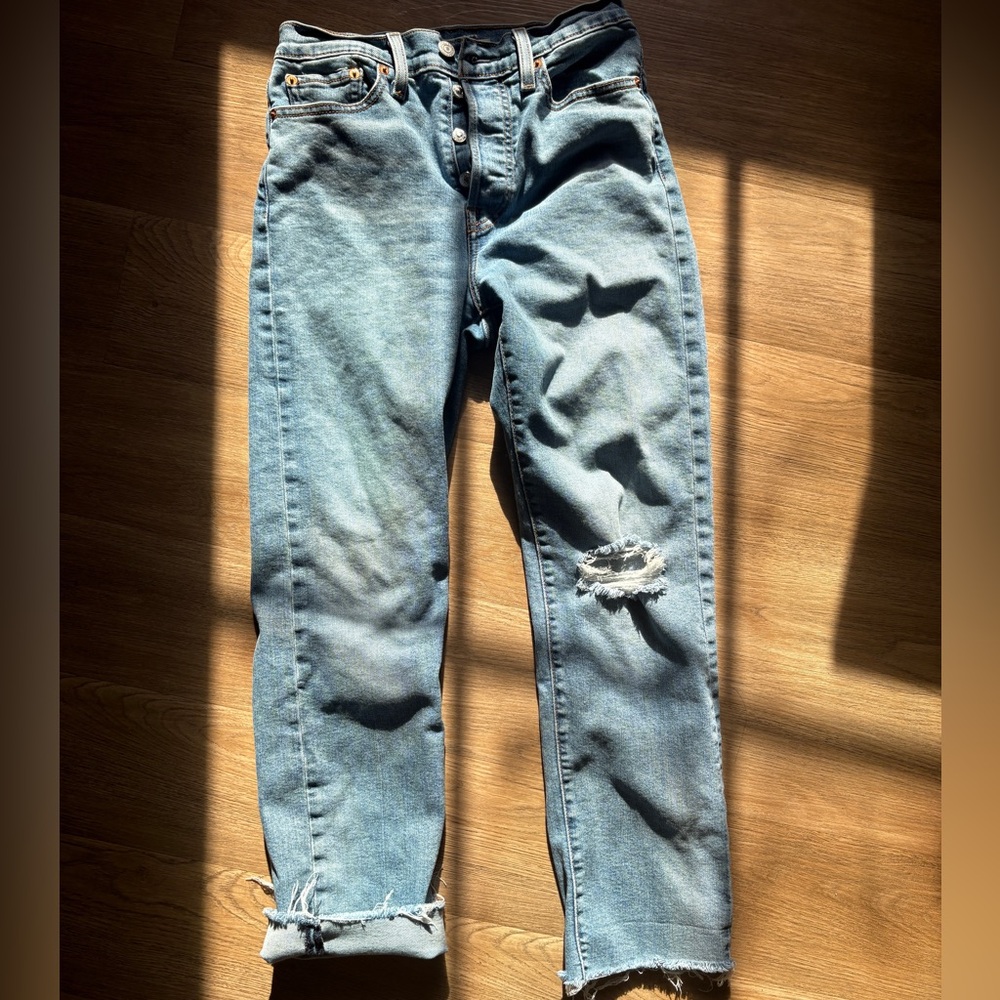 Levi’s Wedgie Straight Leg Stretchy Jeans